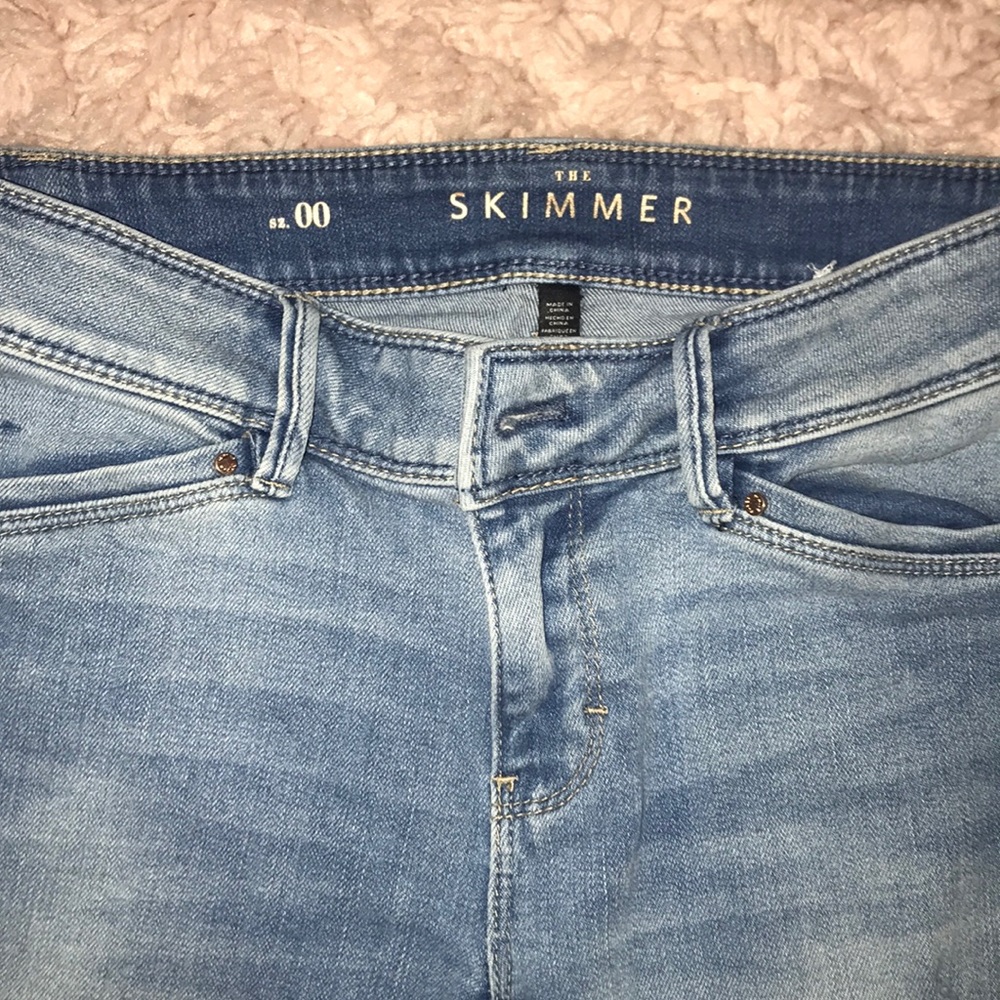 WHITE HOUSE BLACK MARKET JEANS